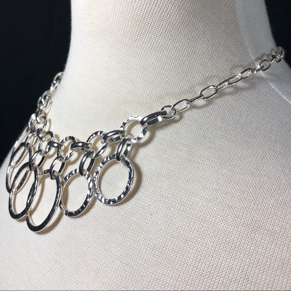 Hammered Ring Drop Silver Necklace Earrings Set - Picture 3 of 3